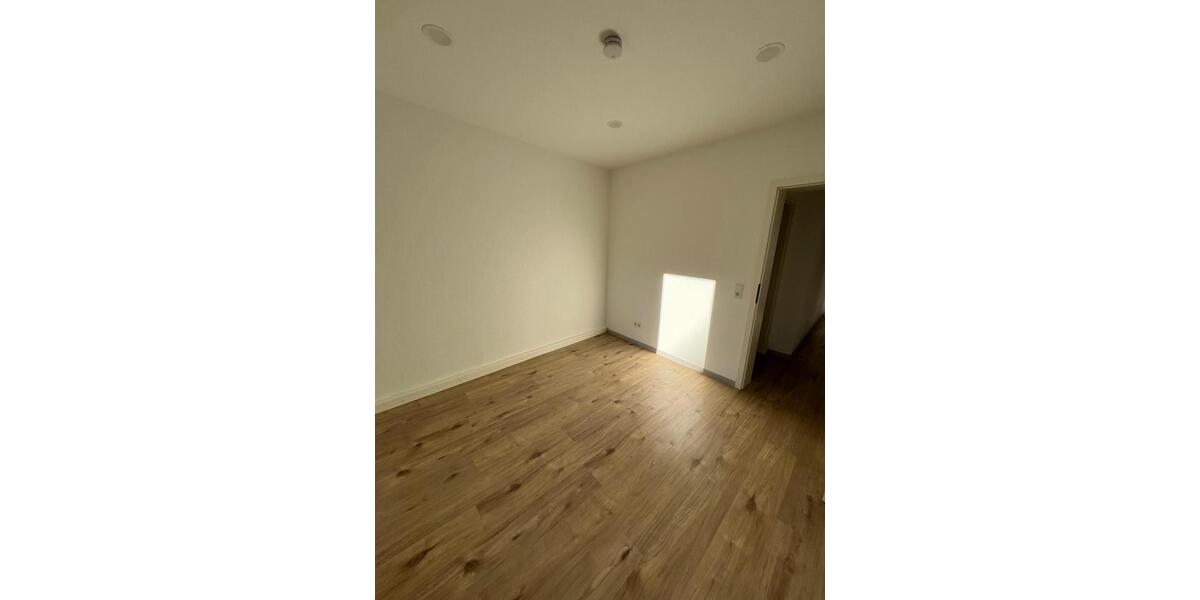 Etagenwohnung Kaufungen - 4 Zimmer, 80 m&sup2;, 920&euro; | Angebot:26231057