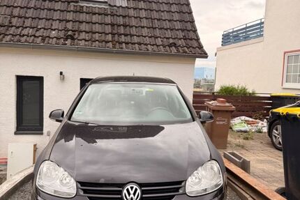 VW Golf 162.000 km 2.450 &euro; Gudensberg 34281