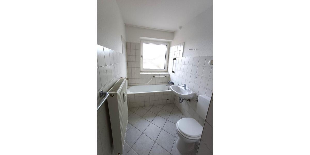 Schön geschnittene 2 ZKB Wohnung, 2. OG mit Balkon 2 zimmer