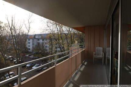 Helle 1 Zimmerwohnung mit Schwimmbad und Sauna voll möbliert 1 zimmer