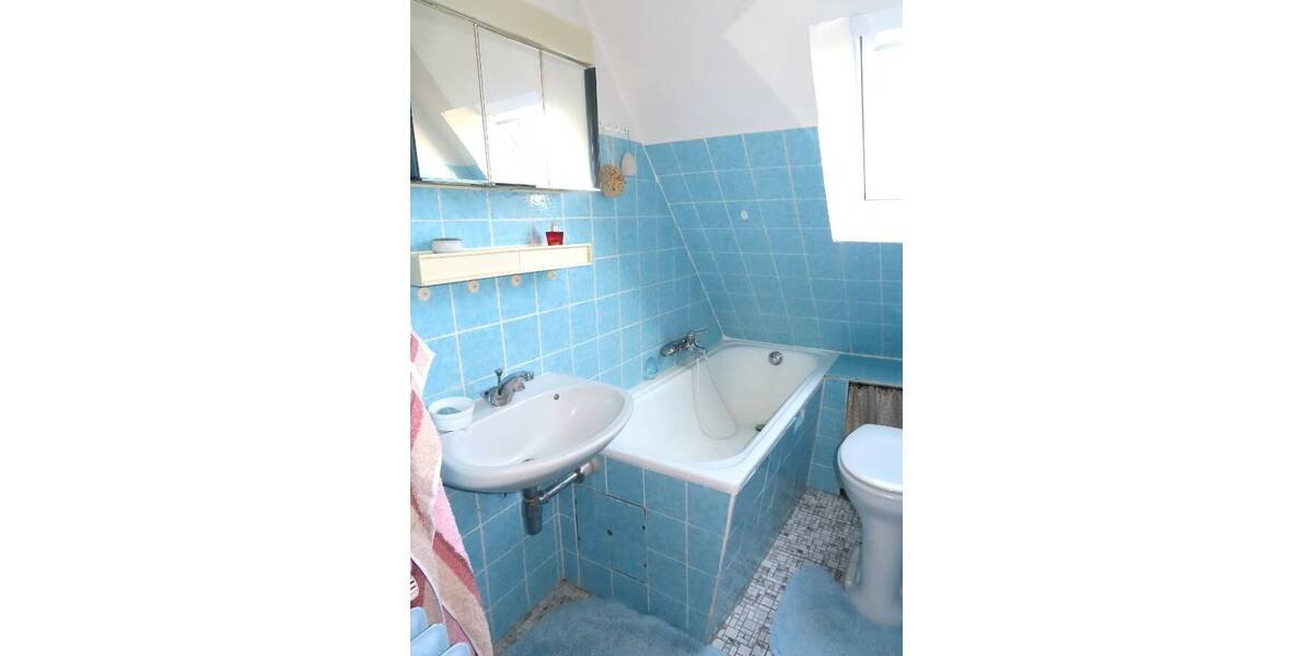 Mehrfamilienhaus, Wohnhaus Kassel Bettenhausen - 8 Zimmer, 175 m&sup2;, 259.000&euro; | Angebot:26154568