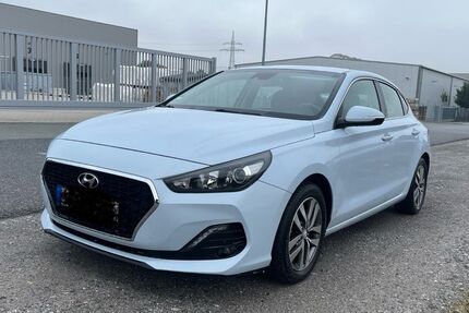 Hyundai i30 71.000 km 11.900 € Bad Arolsen 34454