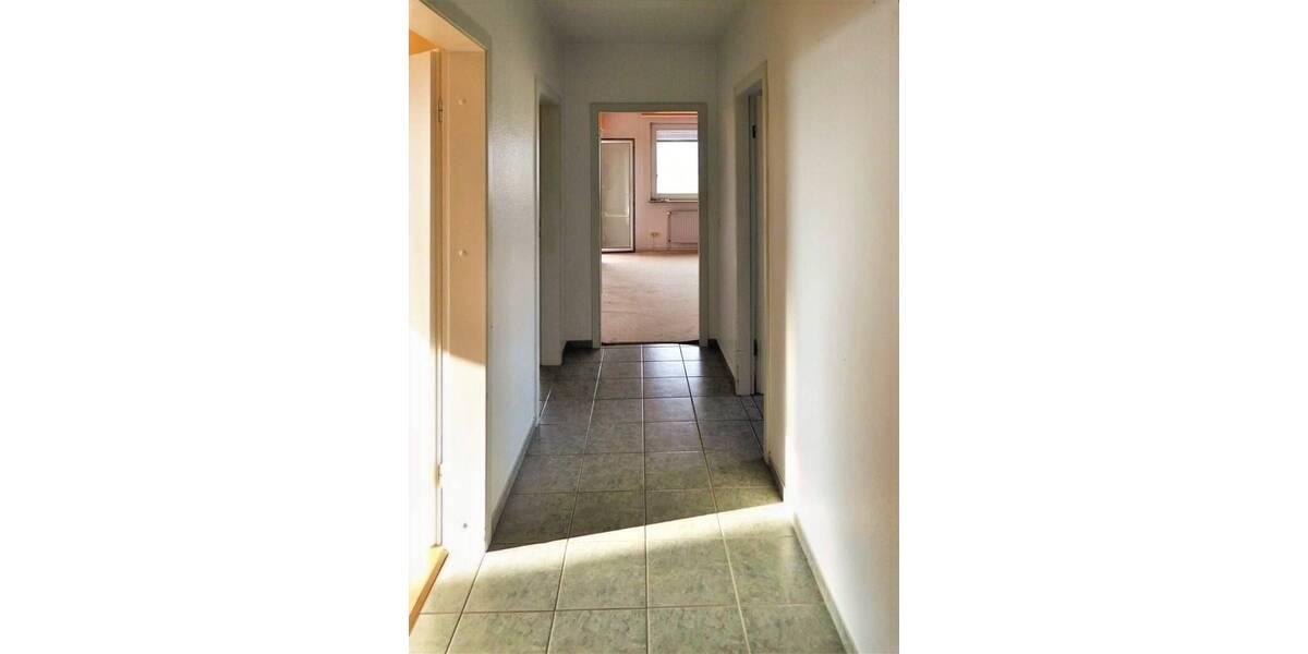 Etagenwohnung Kassel Niederzwehren - 3 Zimmer, 72 m&sup2;, 650&euro; | Angebot:26787015