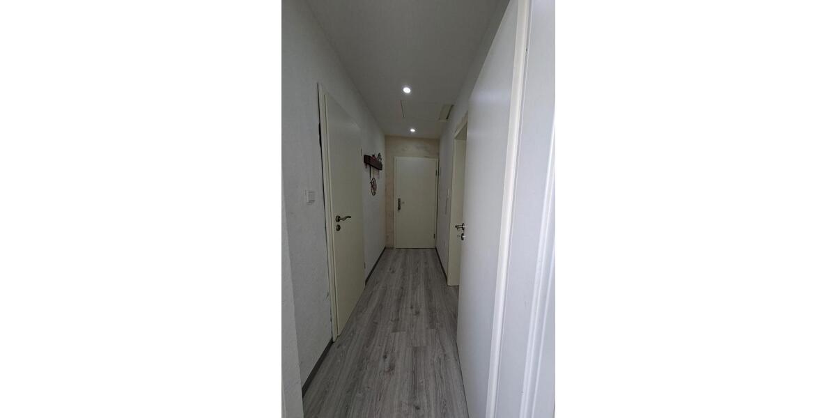 Dachgeschoßwohnung Kassel Fasanenhof - 3 Zimmer, 80 m&sup2;, 1.200&euro; | Angebot:26231067