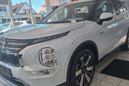 Mitsubishi Outlander 4.000 km 45.990 &euro; Kassel 34125