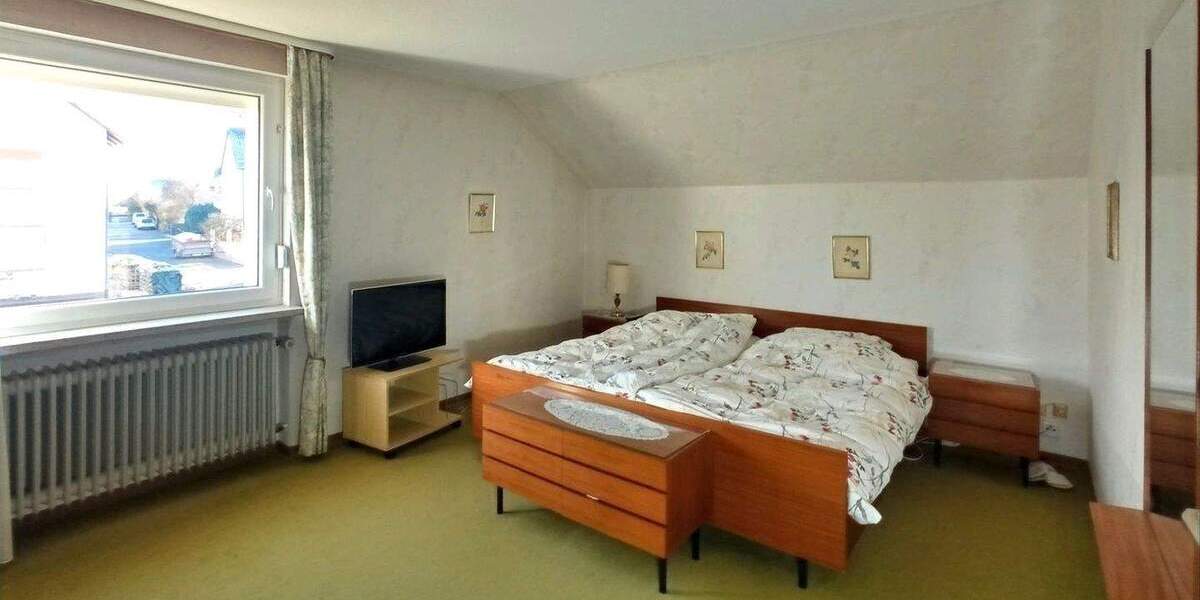 Einfamilienhaus Gudensberg - 6 Zimmer, 140 m&sup2;, 1.200&euro; | Angebot:24684222