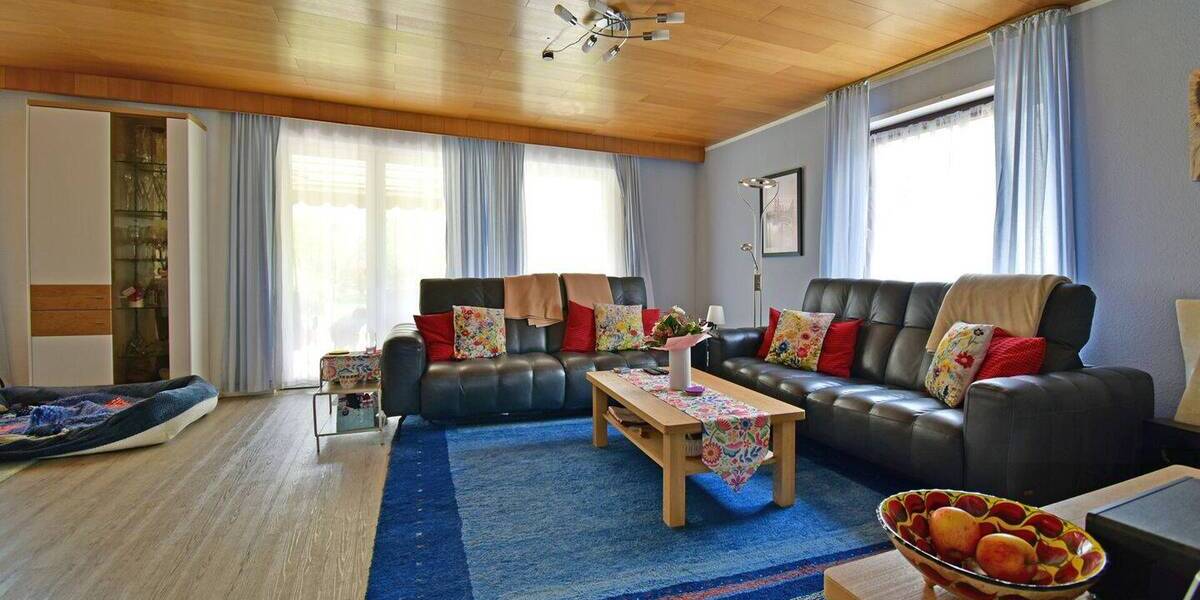 Einfamilienhaus Wolfhagen - 6 Zimmer, 207 m&sup2;, 440.000&euro; | Angebot:26527343