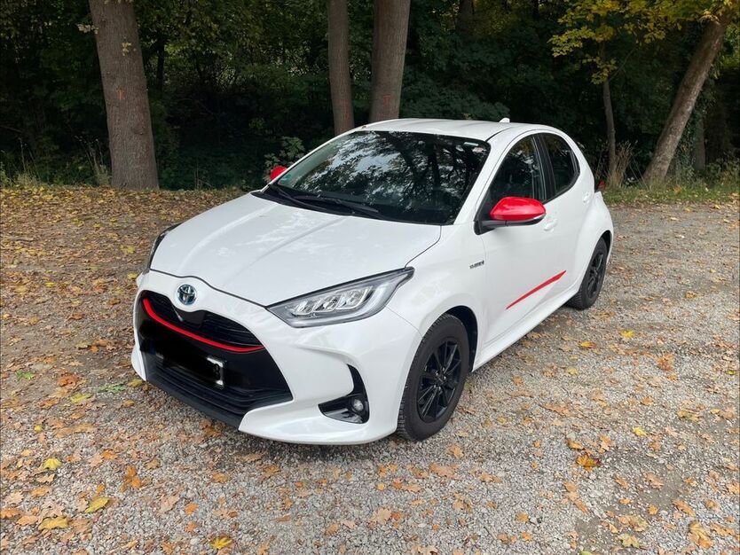 Toyota Yaris 6.363 km 17.900 € Kassel 34128