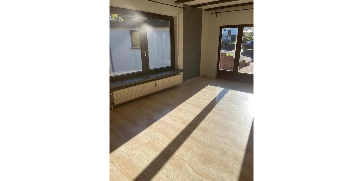 Doppelhaushälfte Hessisch Lichtenau - 8 Zimmer, 128 m&sup2;, 215.000&euro; | Angebot:26048226