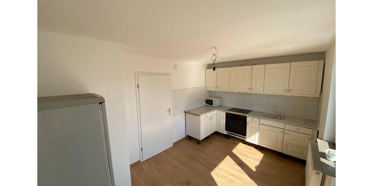 Etagenwohnung Naumburg - 3 Zimmer, 93 m&sup2;, 750&euro; | Angebot:26461181