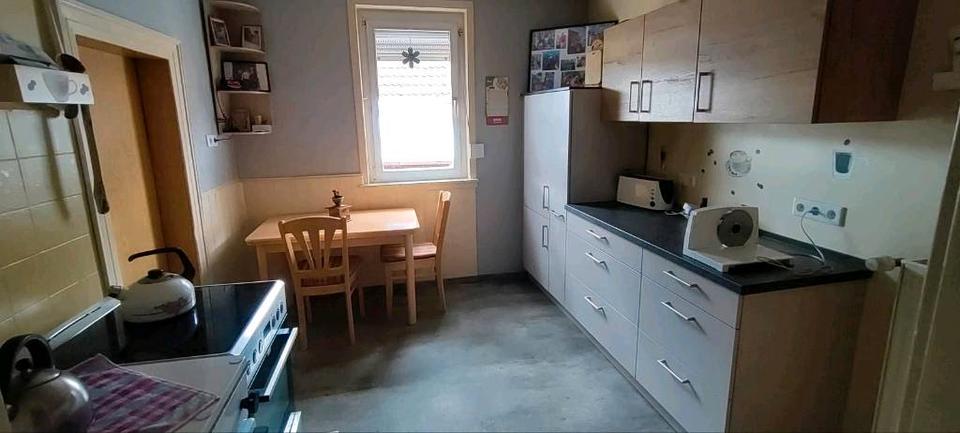 Einfamilienhaus Ahnatal - 8 Zimmer, 175 m&sup2;, 260.000&euro; | Angebot:26879315