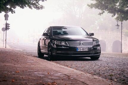 VW Phaeton 336.009 km 9.900 &euro; Hessisch - Lichtenau 37235