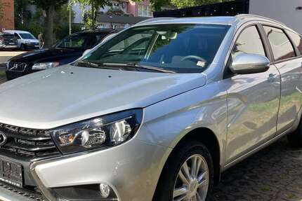 Lada Vesta 105.000 km 5.990 € Kassel 34132