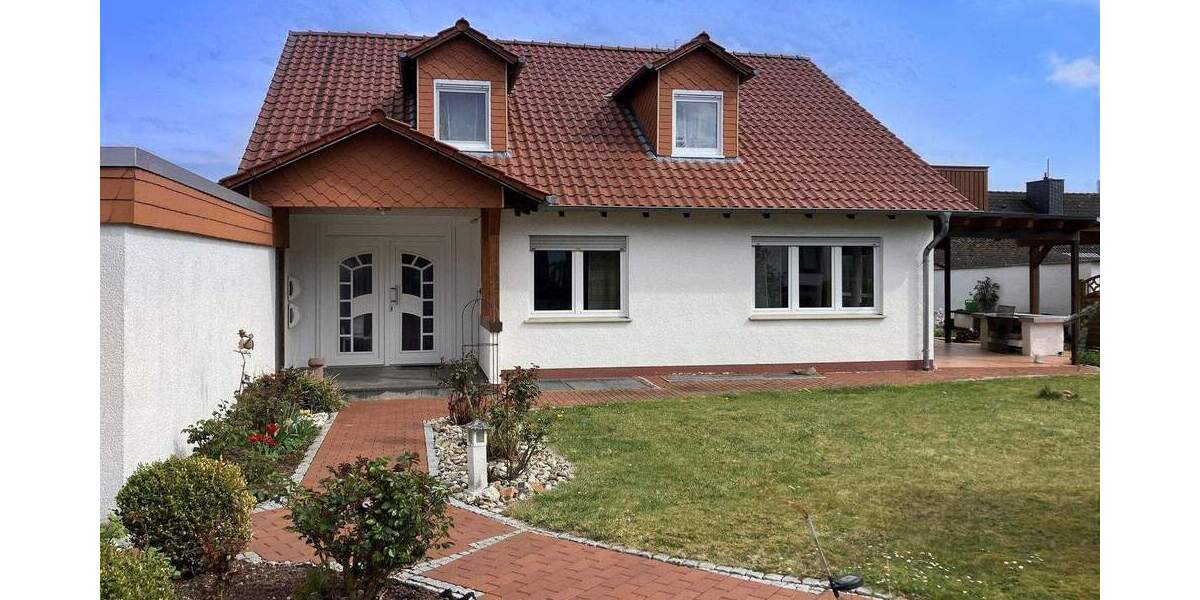 Etagenwohnung Baunatal Großenritte - 6 Zimmer, 156 m&sup2;, 1.790&euro; | Angebot:25674204