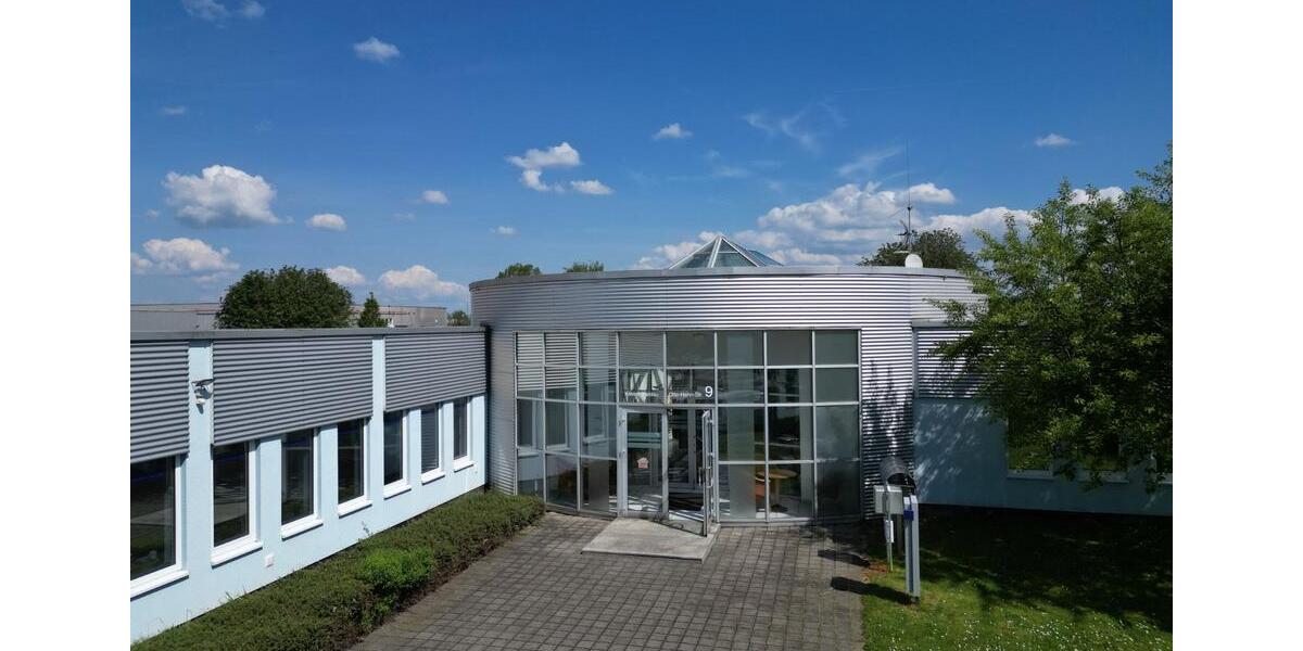 Büroräume im Kasseler Industriepark mit guter Anbindung an die A7 und A49 zimmer