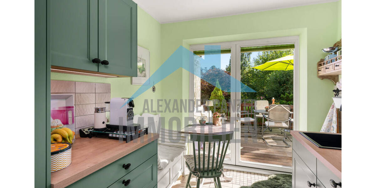 Gepflegtes Zweifamilienhaus im beliebten 