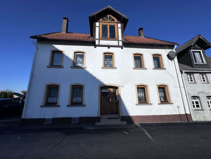 Haus zum Kaufen in Borgentreich 145.000 € 160 m²