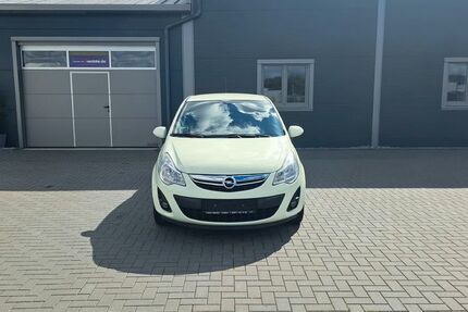 Opel Corsa 148.658 km 2.750 &euro; Hofgeismar 34369