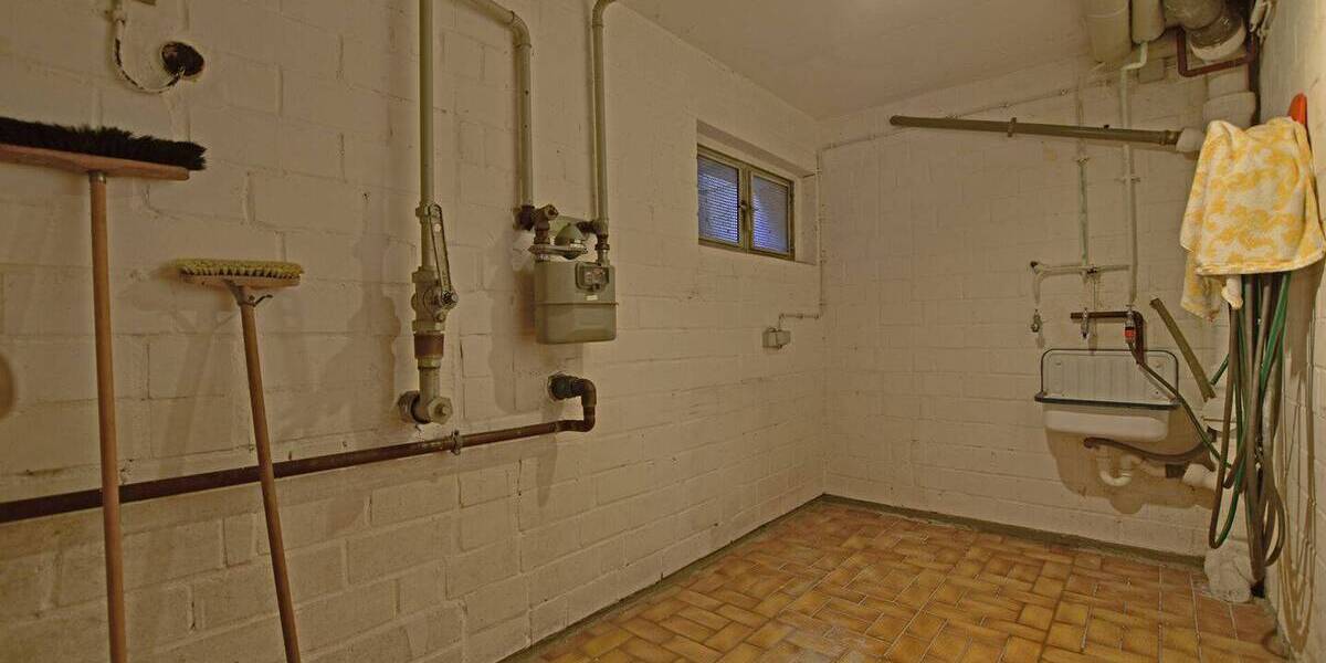 Reihenmittelhaus Kassel / Harleshausen Harleshausen - 4 Zimmer, 133 m&sup2;, 260.000&euro; | Angebot:26128439