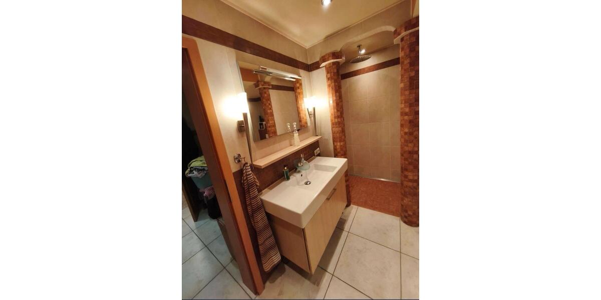 Haus Doppelhaushälfte 5 zimmer