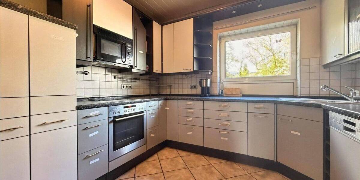 Mehrfamilienhaus, Wohnhaus Kassel Harleshausen - 7 Zimmer, 181 m&sup2;, 375.000&euro; | Angebot:26244008