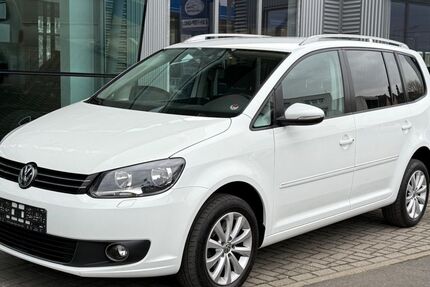 VW Touran 235.000 km 8.400 € Niestetal 34266