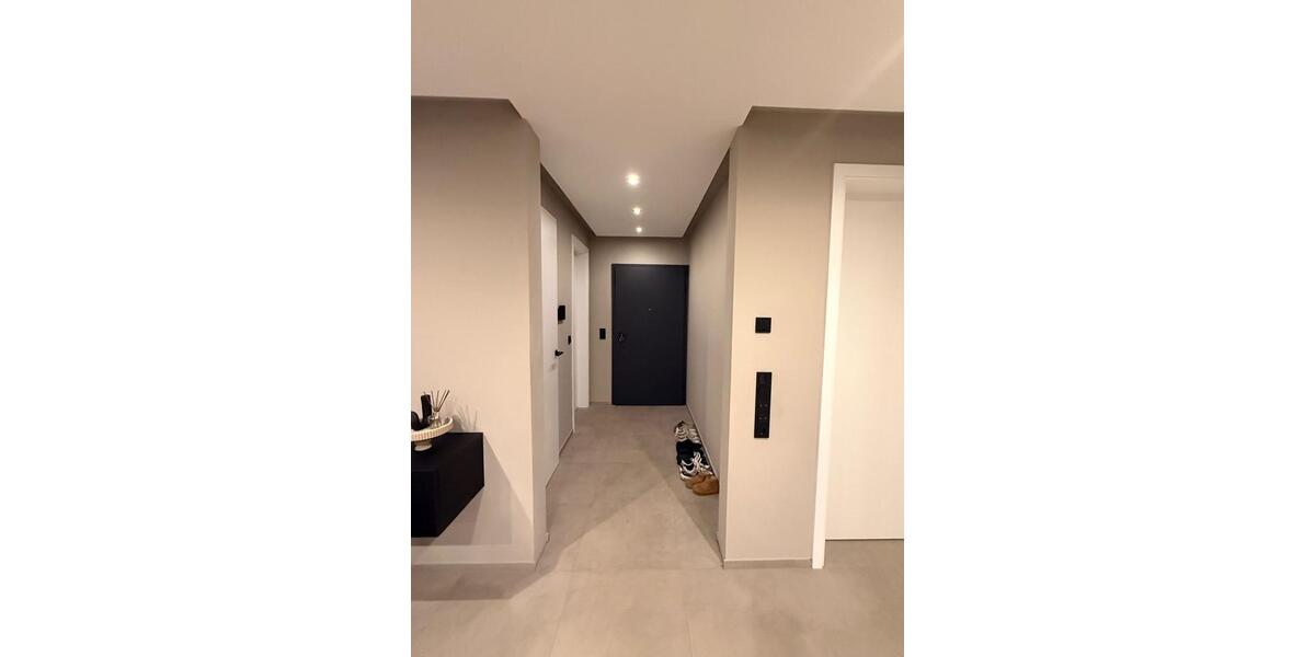 Erdgeschoßwohnung mit Möbel 4 zimmer