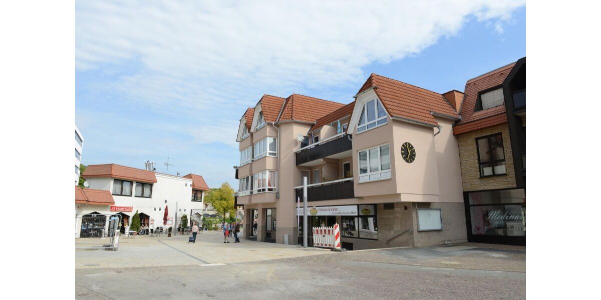 Provisionsfrei* Attraktive Kapitalanlage im Stadtzentrum von Baunatal: 8 Wohn- und 2 Gewerbe-Einheiten + Tiefgarage, Nettomiete -116 TJahr - Mehrfamilienhaus, Wohnhaus Baunatal Altenbauna | Angebot:25995398