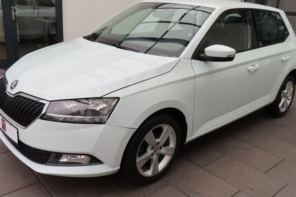 Skoda Fabia 64.470 km 9.685 &euro; Kassel 34123