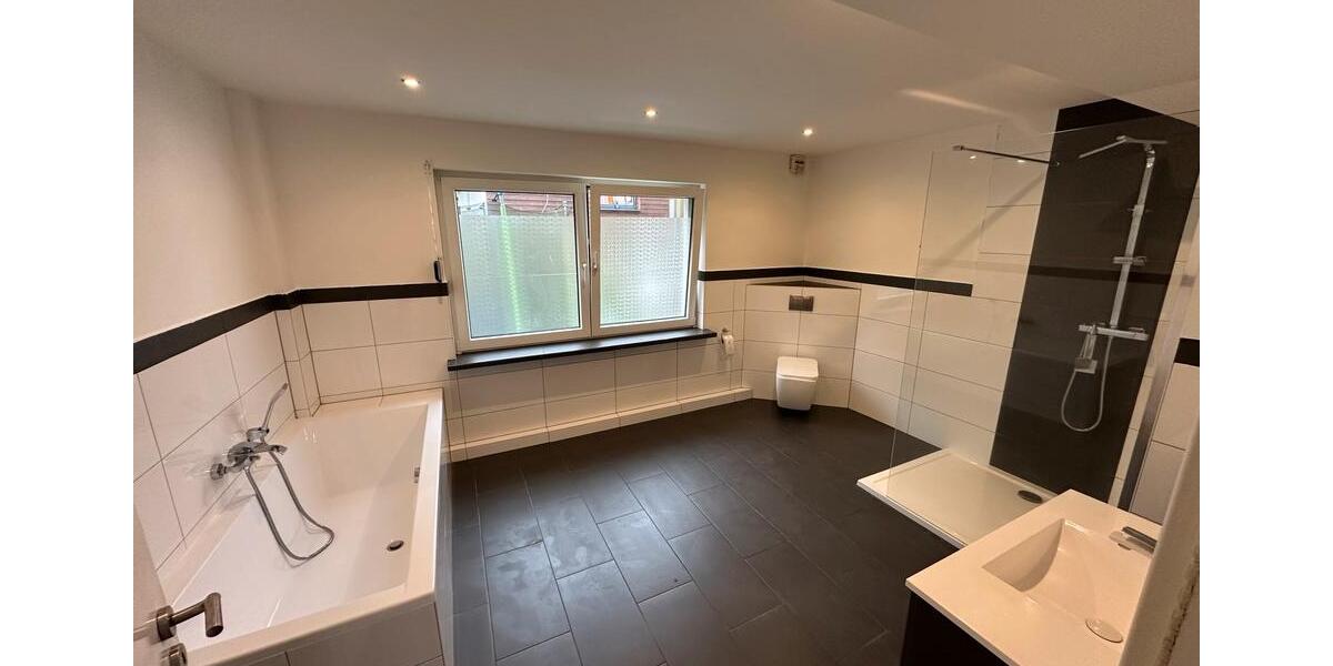 Mehrfamilienhaus, Wohnhaus Kaufungen - 14 Zimmer, 352 m&sup2;, 375.000&euro; | Angebot:26545000