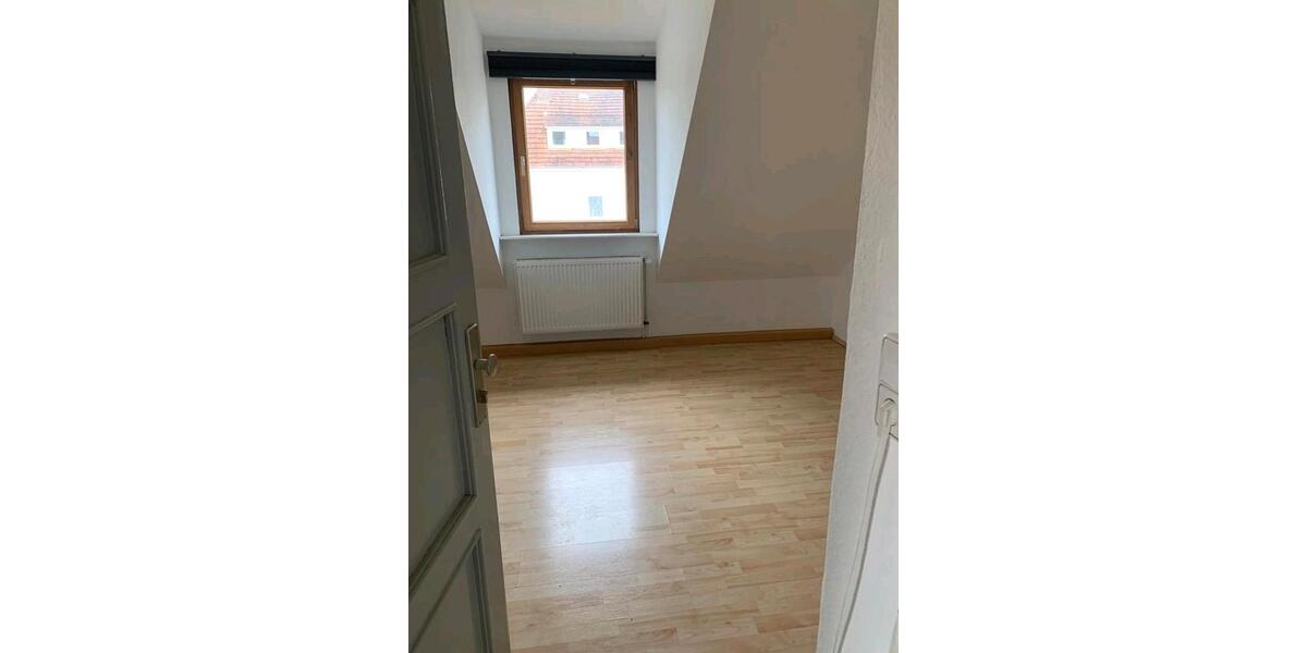 Dachgeschoßwohnung Kassel Bad Wilhelmshöhe - 1 Zimmer, 18 m&sup2;, 250&euro; | Angebot:26422089