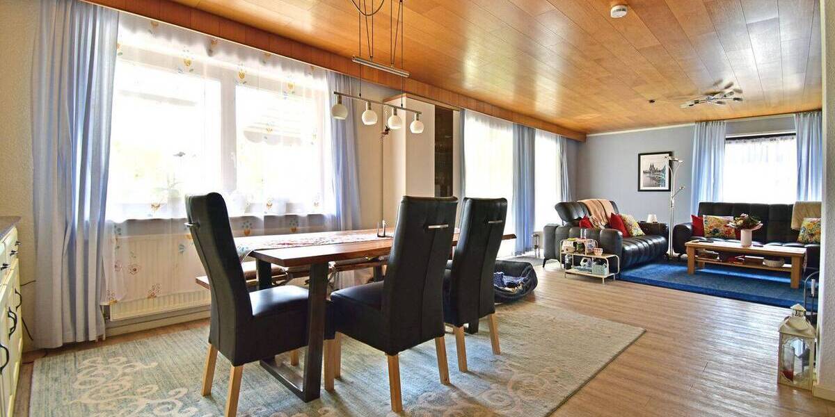 Einfamilienhaus Wolfhagen - 6 Zimmer, 207 m&sup2;, 440.000&euro; | Angebot:26527343