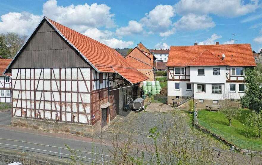Haus zum Kaufen in Schauenburg 260.000 € 200 m²