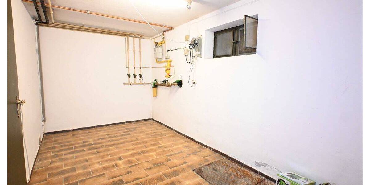 Reihenmittelhaus Kassel Niederzwehren - 4 Zimmer, 104 m&sup2;, 285.000&euro; | Angebot:25984575