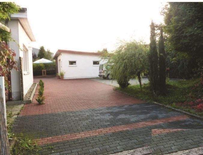  2 Familienhaus mit Gewerbe-Büro-Praxisfläche -Seminaräume nutzbar - ohne Investionsstau 1 zimmer