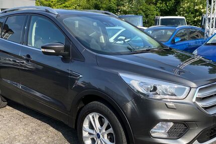 Ford Kuga 198.000 km 11.800 &euro; Baunatal 34225