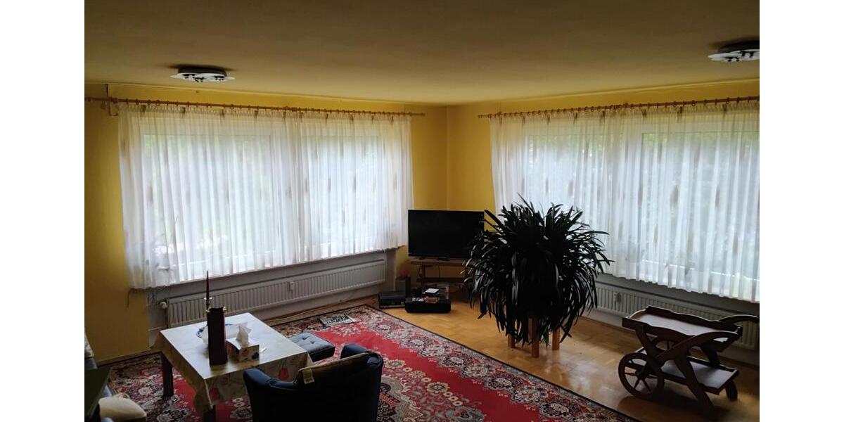 Etagenwohnung Felsberg - 4 Zimmer, 160 m&sup2;, 1.100&euro; | Angebot:26613018