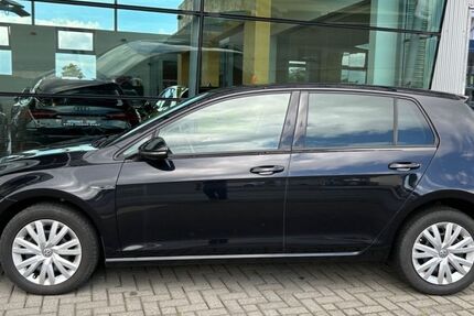 VW Golf 195.000 km 7.999 &euro; Niestetal bei Kassel 34266