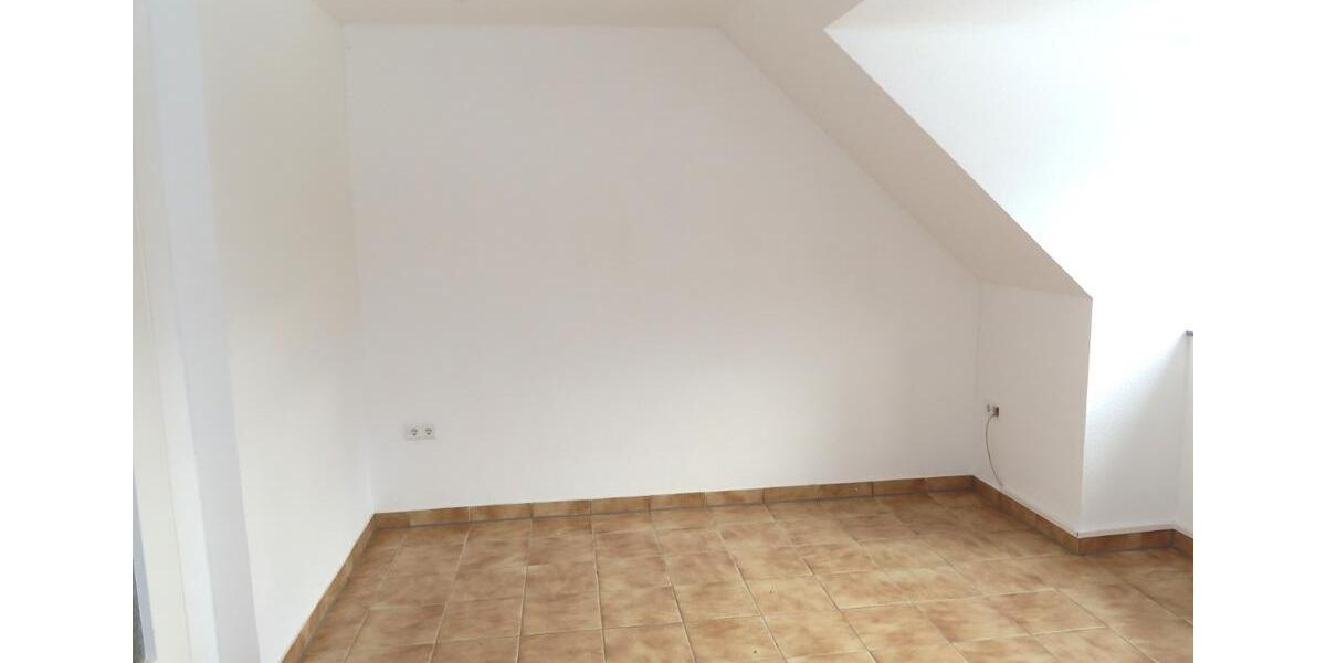 2 ZKB - kleine Wohnung für eine Person in KS-Eichwald 2 zimmer