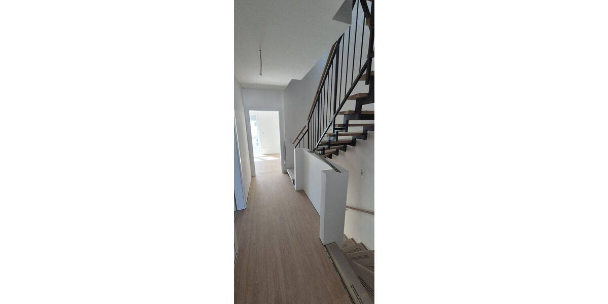 Reihenendhaus Fuldatal Ihringshausen - 4 Zimmer, 140 m&sup2;, 1.750&euro; | Angebot:26089762