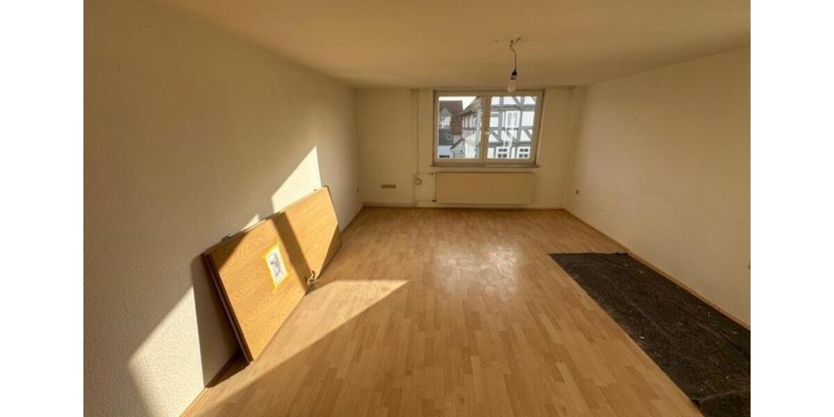 Etagenwohnung Felsberg - 2 Zimmer, 76 m&sup2;, 860&euro; | Angebot:25868210