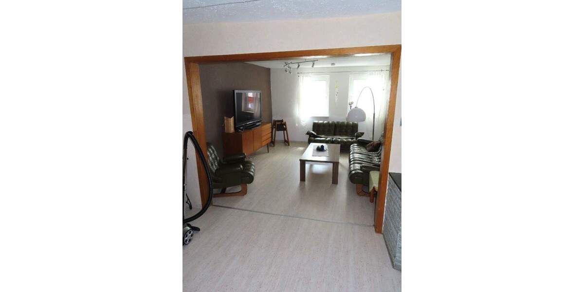 Mehrfamilienhaus, Wohnhaus Nieste - 6 Zimmer, 140 m&sup2;, 115.000&euro; | Angebot:25834715