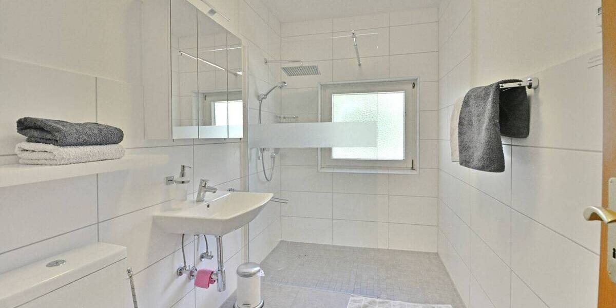 Etagenwohnung Kassel Harleshausen - 2 Zimmer, 61 m&sup2;, 198.000&euro; | Angebot:26305757