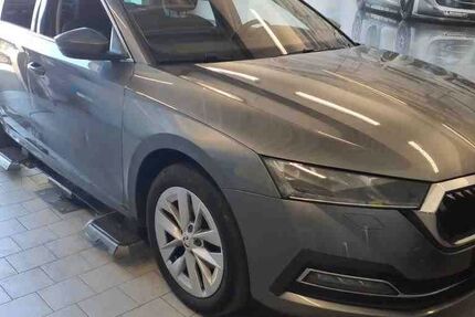 Skoda Octavia 175.000 km 15.390 € Kassel 34125
