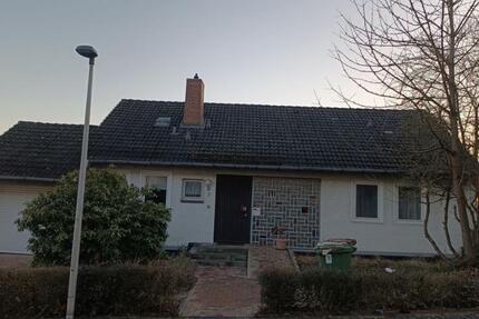 Haus Baunatal - 6 Zimmer, 150 m&sup2;, 330.000&euro; | Angebot:24640163