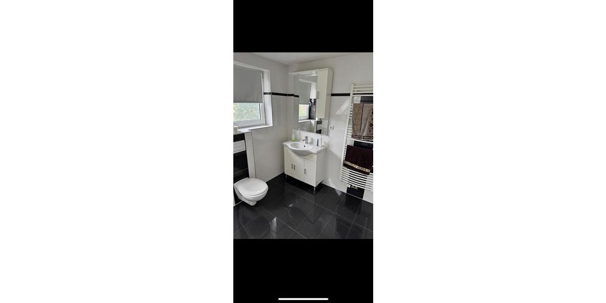 Einfamilienhaus Felsberg - 10 Zimmer, 200 m&sup2;, 300.000&euro; | Angebot:26632795