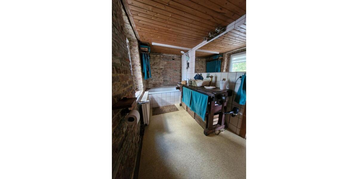 Einfamilienhaus Lohfelden - 6 Zimmer, 140 m&sup2;, 220.000&euro; | Angebot:27005236
