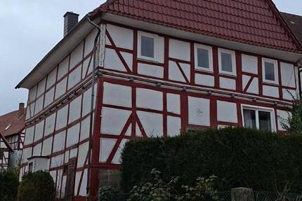 Haus Wolfhagen - 7 Zimmer, 120 m&sup2;, 55.000&euro; | Angebot:26224331