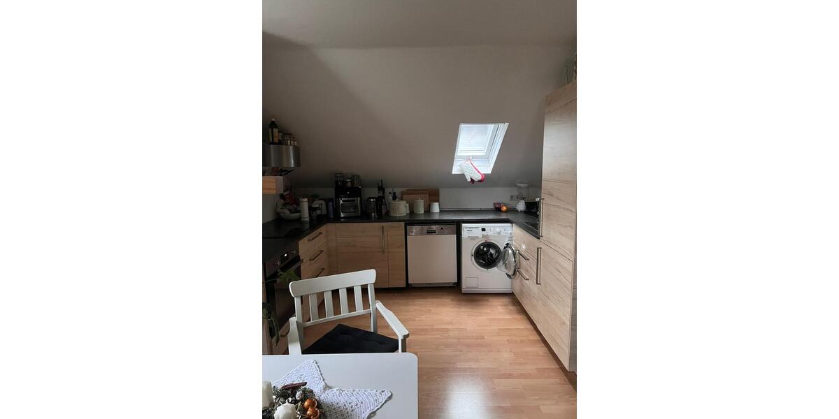 Etagenwohnung Kassel Südstadt - 2 Zimmer, 70 m&sup2;, 550&euro; | Angebot:25170179