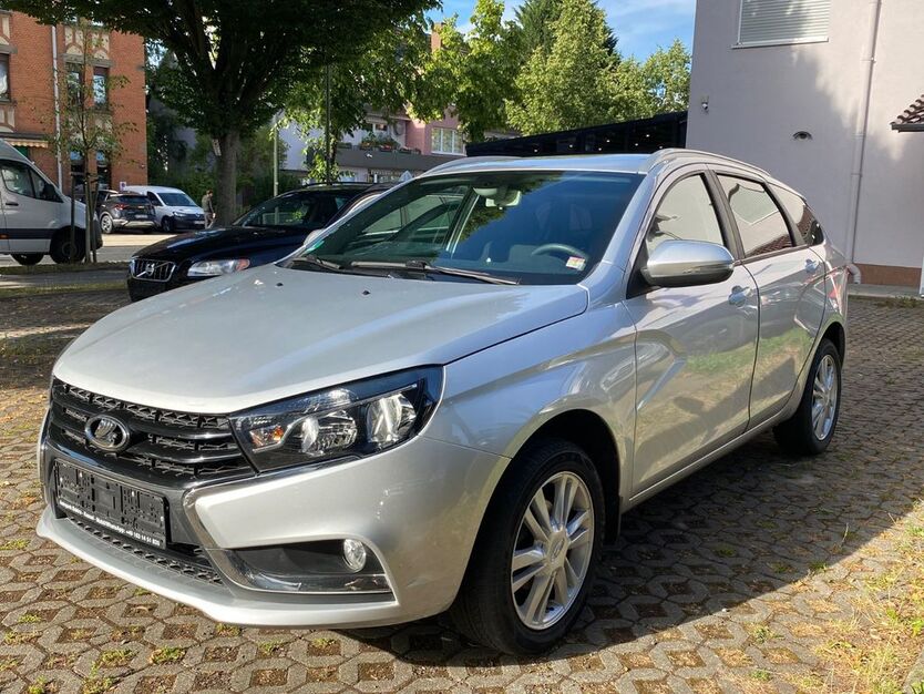 Lada Vesta 100.000 km 5.990 € Kassel 34132